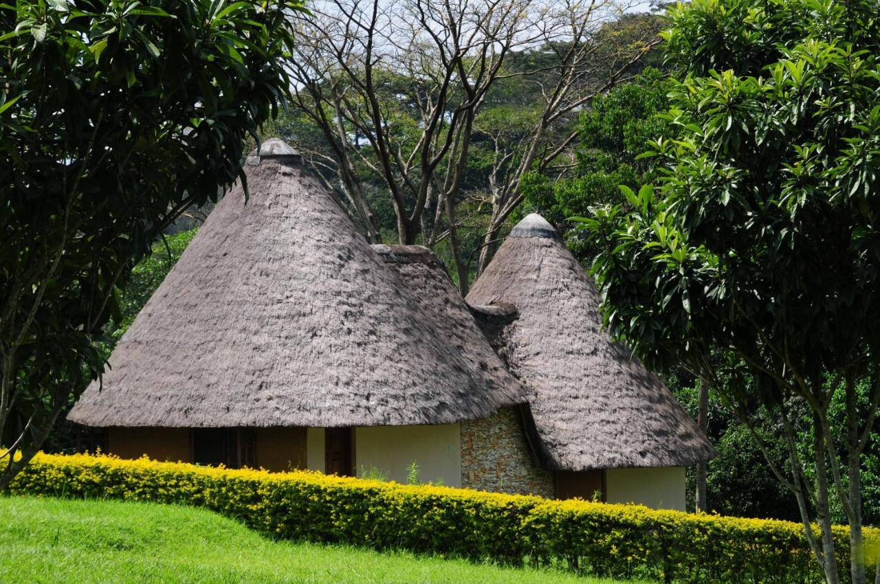 Kibale Guest Cottages Fort Portal Bagian luar foto