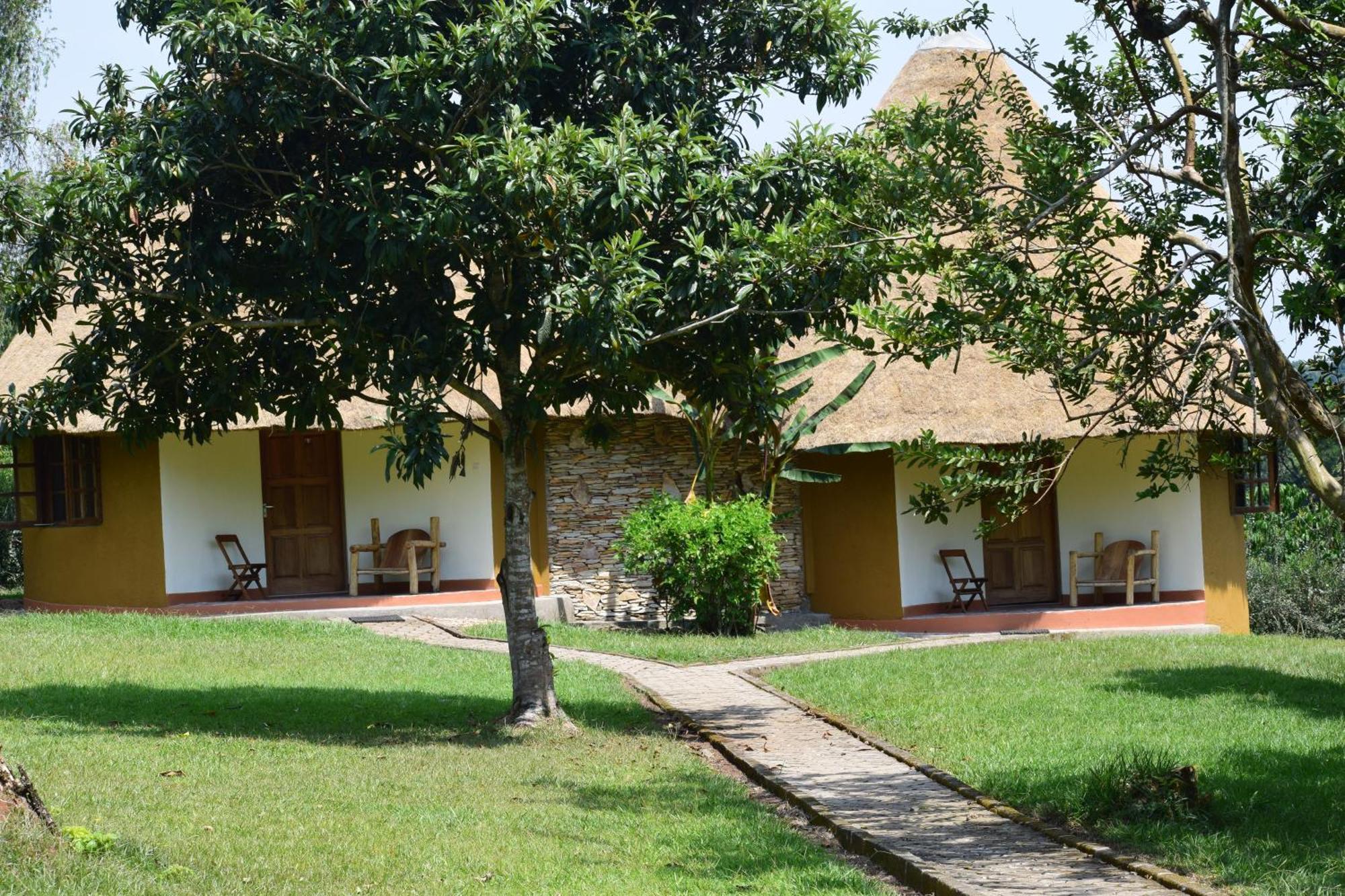 Kibale Guest Cottages Fort Portal Bagian luar foto